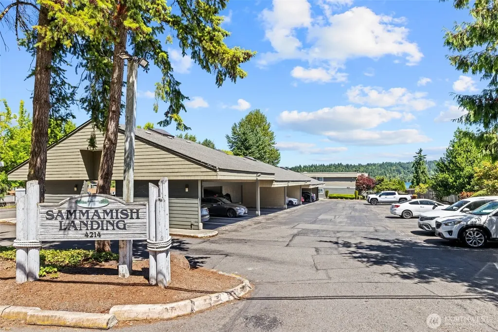 4214 W Lake Sammamish Pkwy NE Redmond WA 98052
