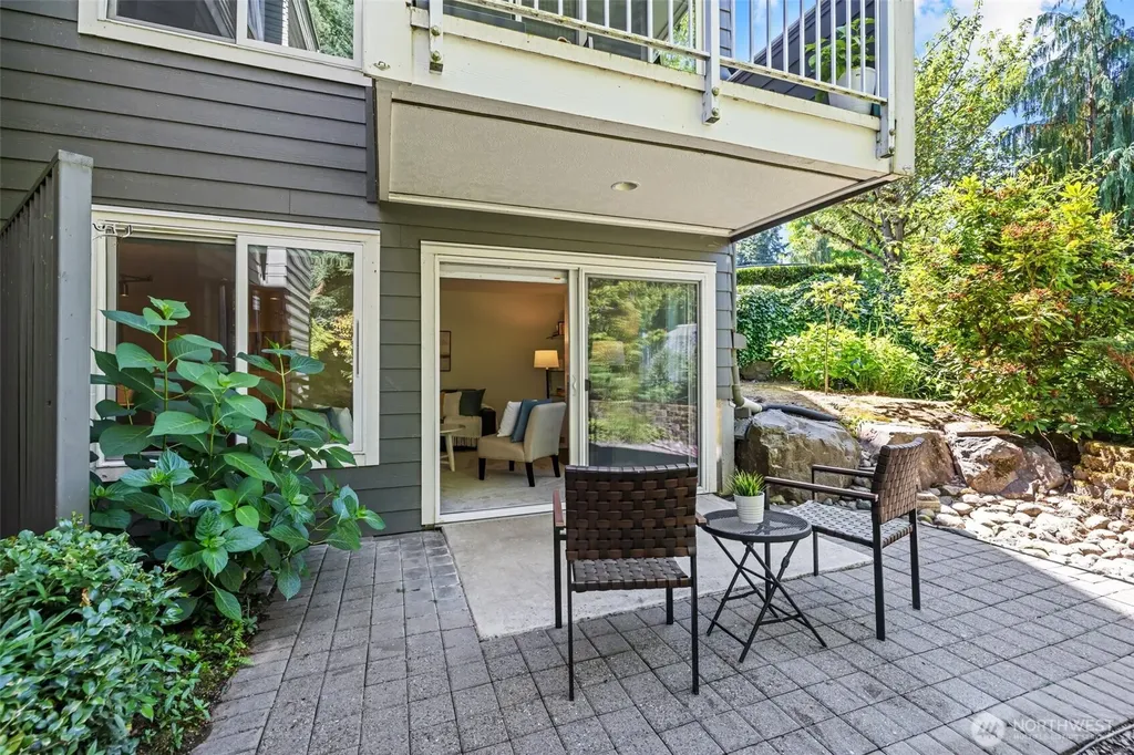 4214 W Lake Sammamish Pkwy NE Redmond WA 98052