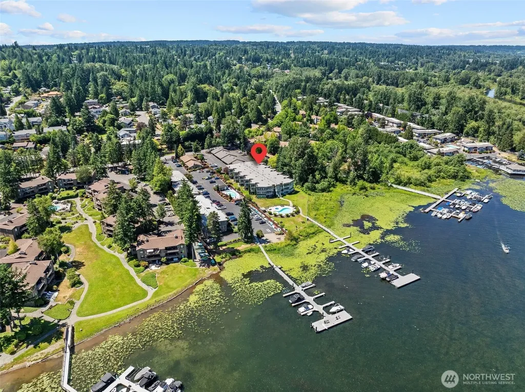 4214 W Lake Sammamish Pkwy NE Redmond WA 98052