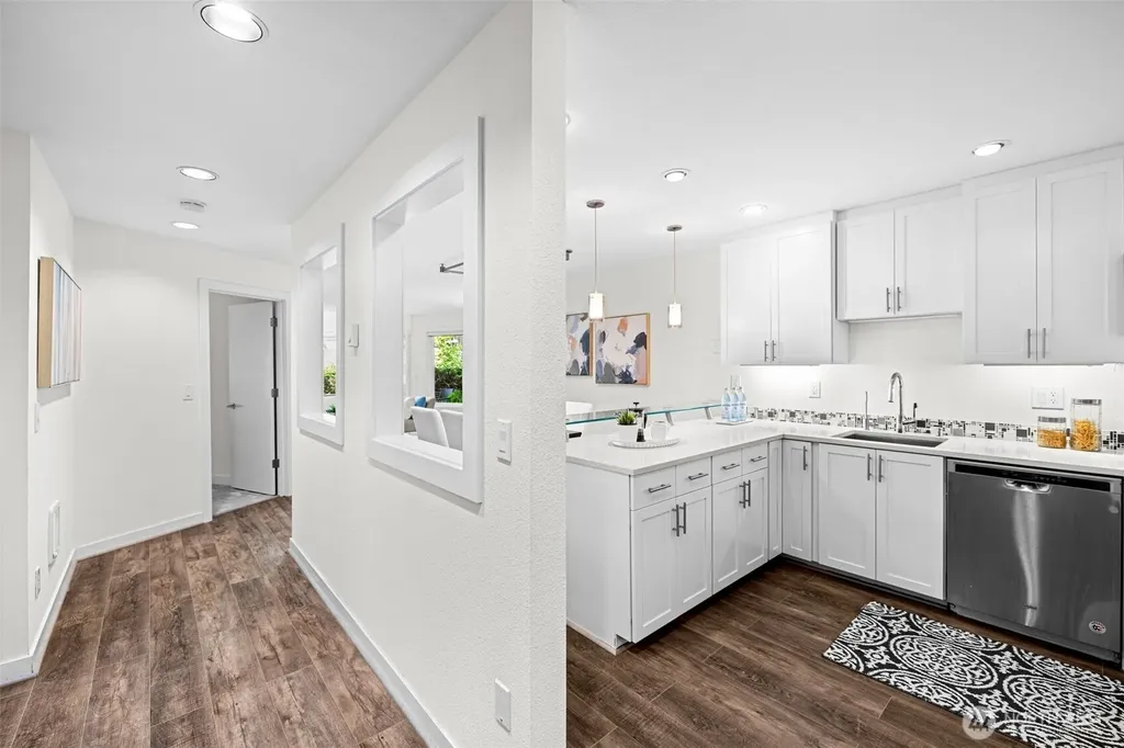 4214 W Lake Sammamish Pkwy NE Redmond WA 98052