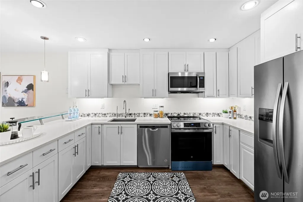 4214 W Lake Sammamish Pkwy NE Redmond WA 98052