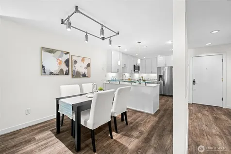 4214 W Lake Sammamish Pkwy NE Redmond WA 98052
