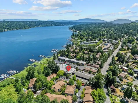 4214 W Lake Sammamish Pkwy NE Redmond WA 98052