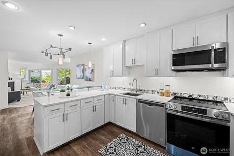 4214 W Lake Sammamish Pkwy NE Redmond WA 98052