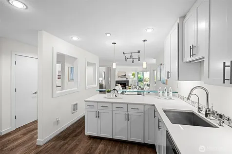 4214 W Lake Sammamish Pkwy NE Redmond WA 98052