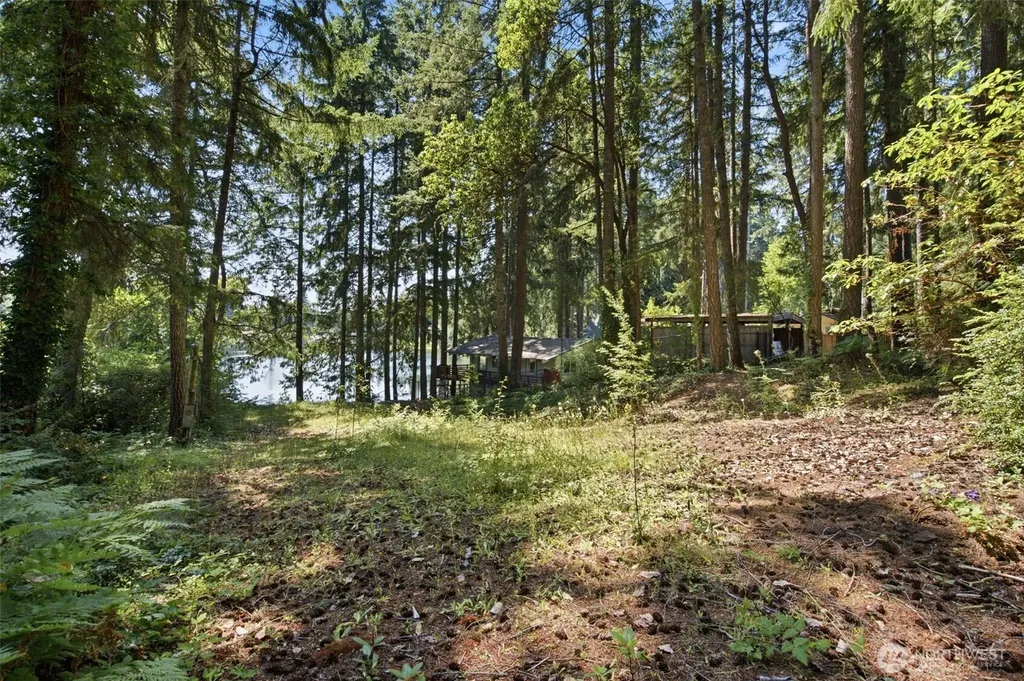 1905 194th Avenue SW Lakebay WA 98349