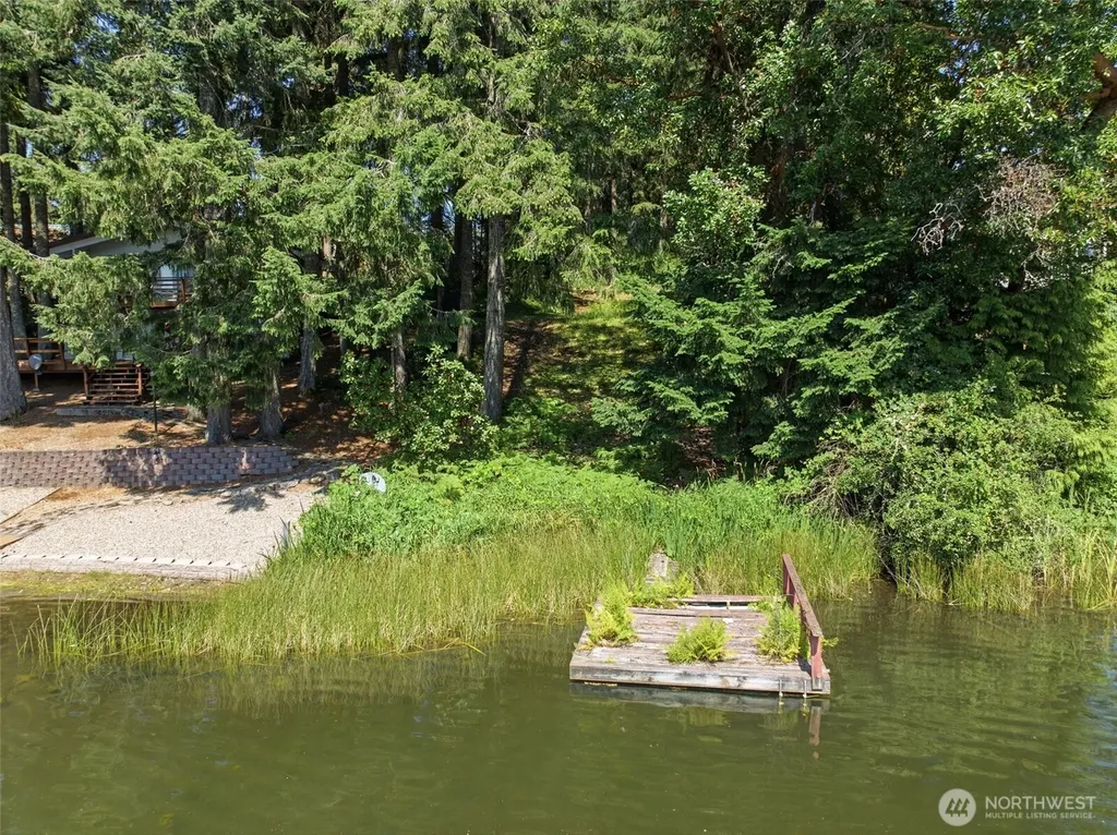 1905 194th Avenue SW Lakebay WA 98349