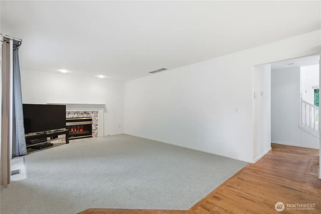 2021 Hoquiam Avenue NE Renton WA 98059