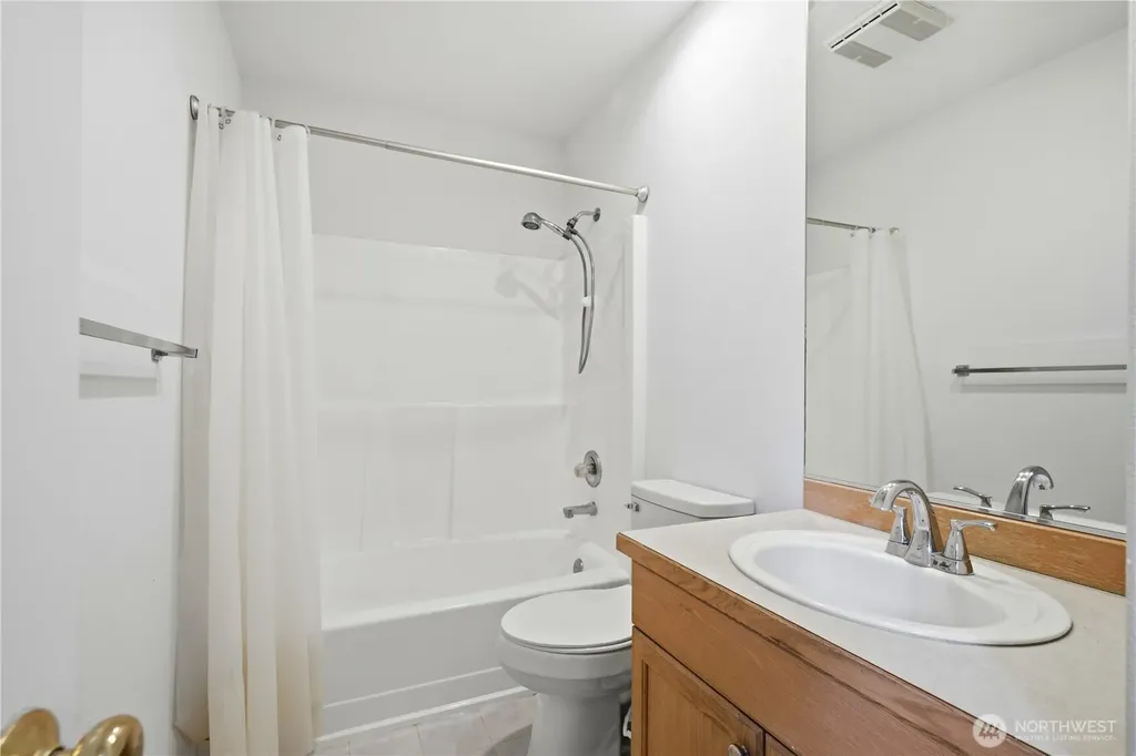 2021 Hoquiam Avenue NE Renton WA 98059