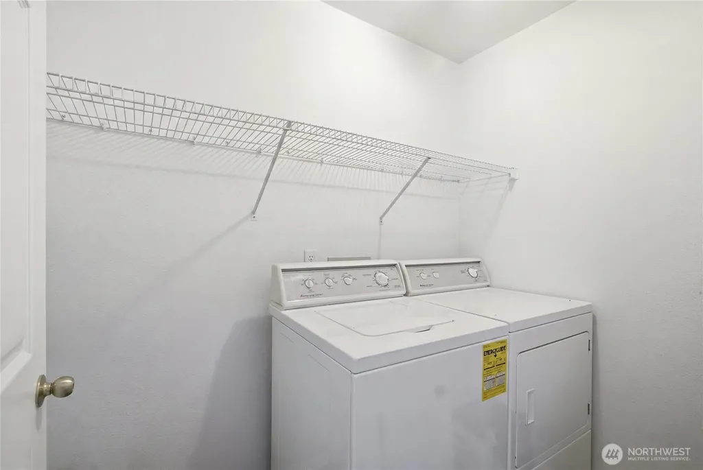 2021 Hoquiam Avenue NE Renton WA 98059