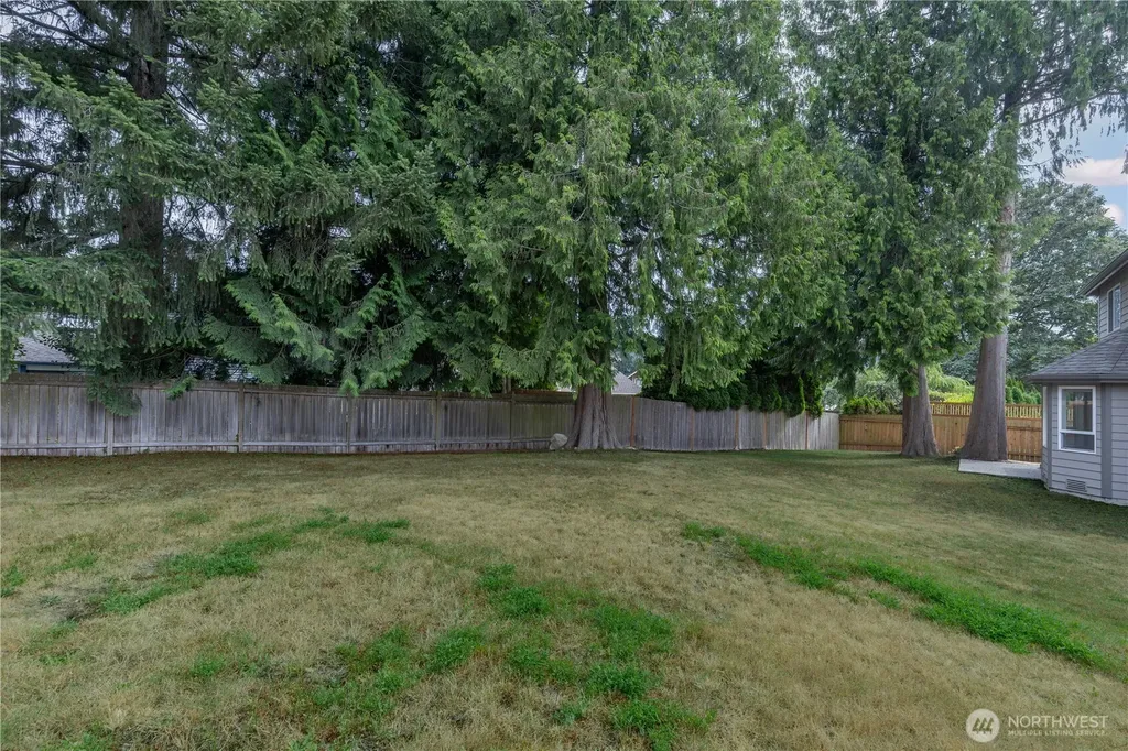 2021 Hoquiam Avenue NE Renton WA 98059