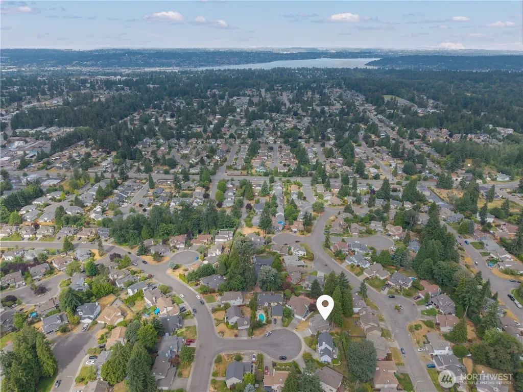 2021 Hoquiam Avenue NE Renton WA 98059