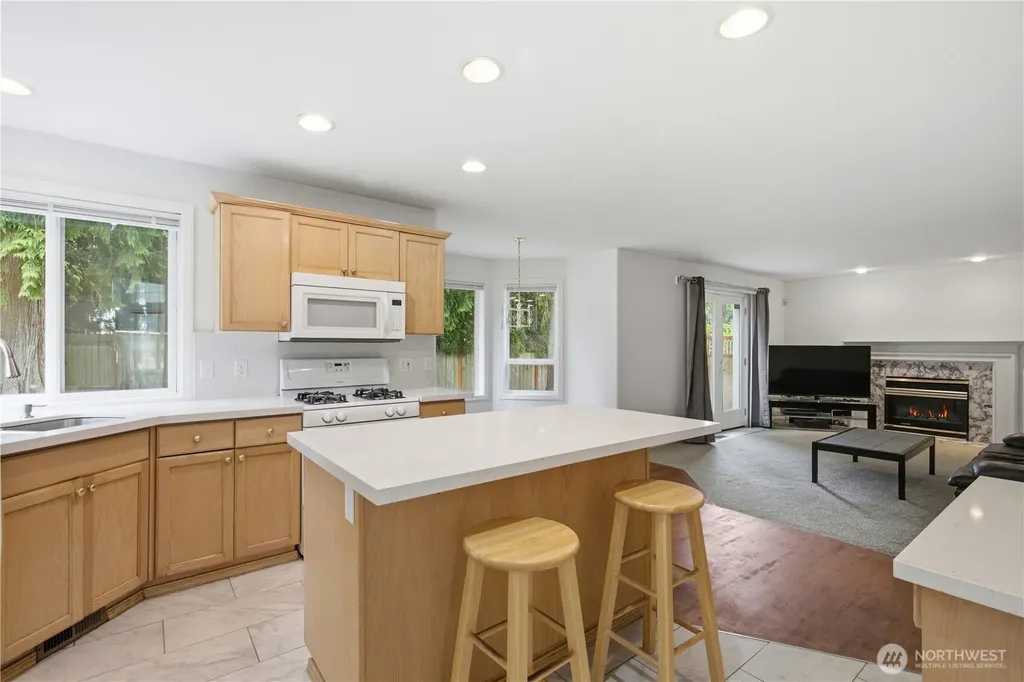2021 Hoquiam Avenue NE Renton WA 98059