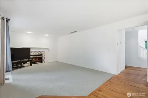 2021 Hoquiam Avenue NE Renton WA 98059