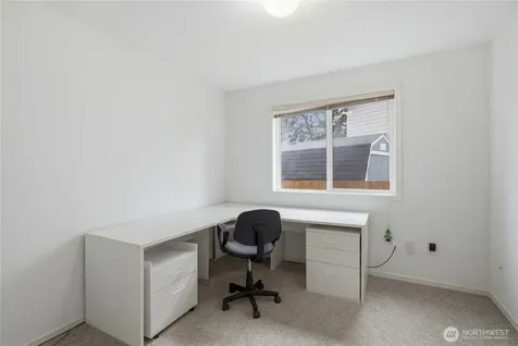 2021 Hoquiam Avenue NE Renton WA 98059