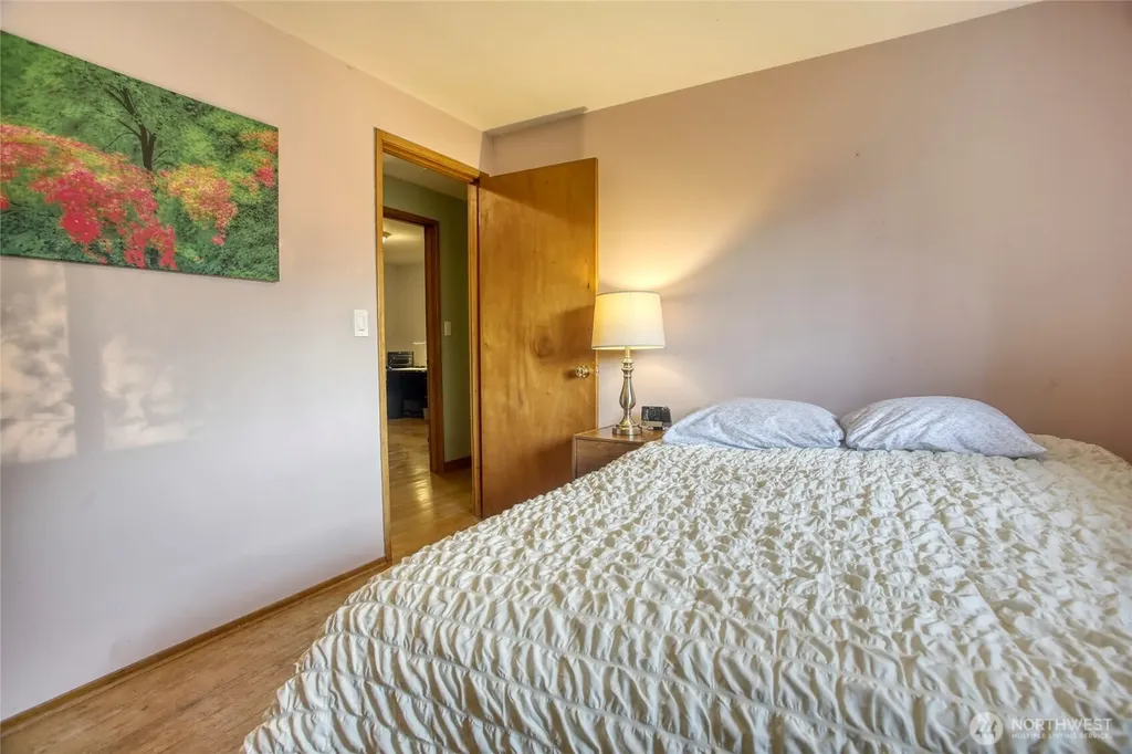 11826 NE Manzanita Lane Bainbridge Island WA 98110