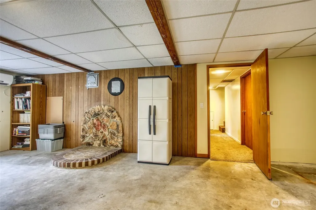11826 NE Manzanita Lane Bainbridge Island WA 98110