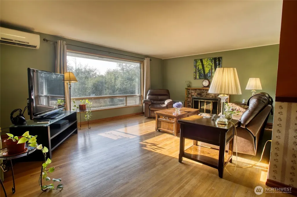 11826 NE Manzanita Lane Bainbridge Island WA 98110