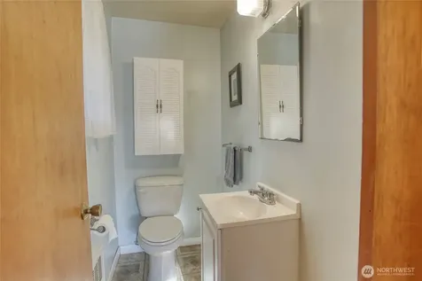 11826 NE Manzanita Lane Bainbridge Island WA 98110