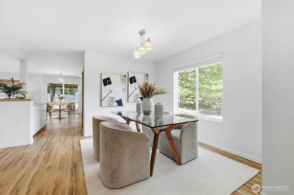 17427 92nd Avenue NE Bothell WA 98011