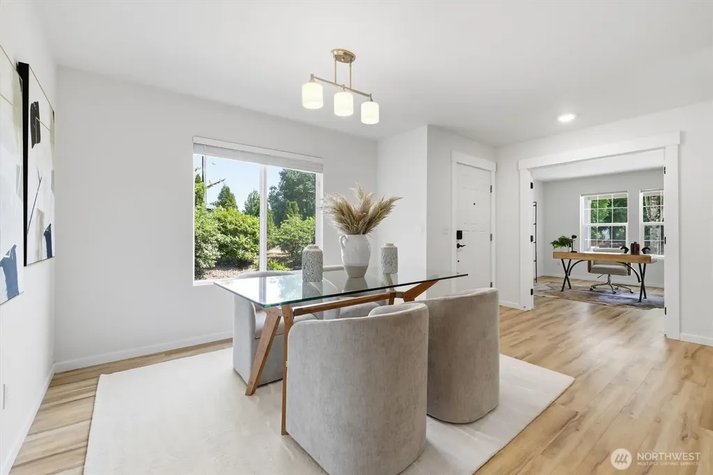 17427 92nd Avenue NE Bothell WA 98011
