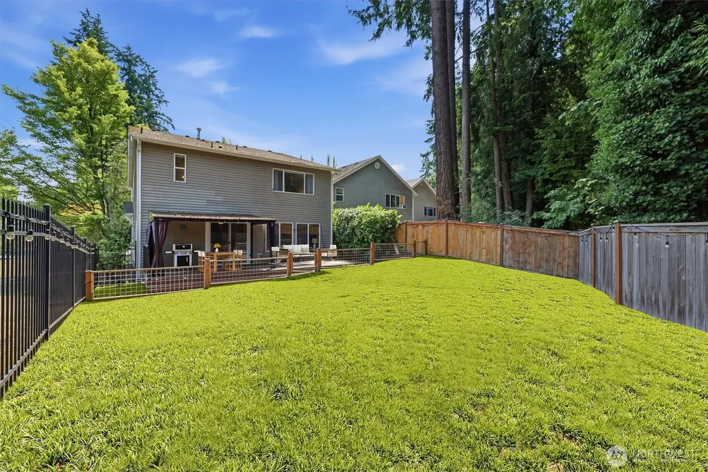 17427 92nd Avenue NE Bothell WA 98011