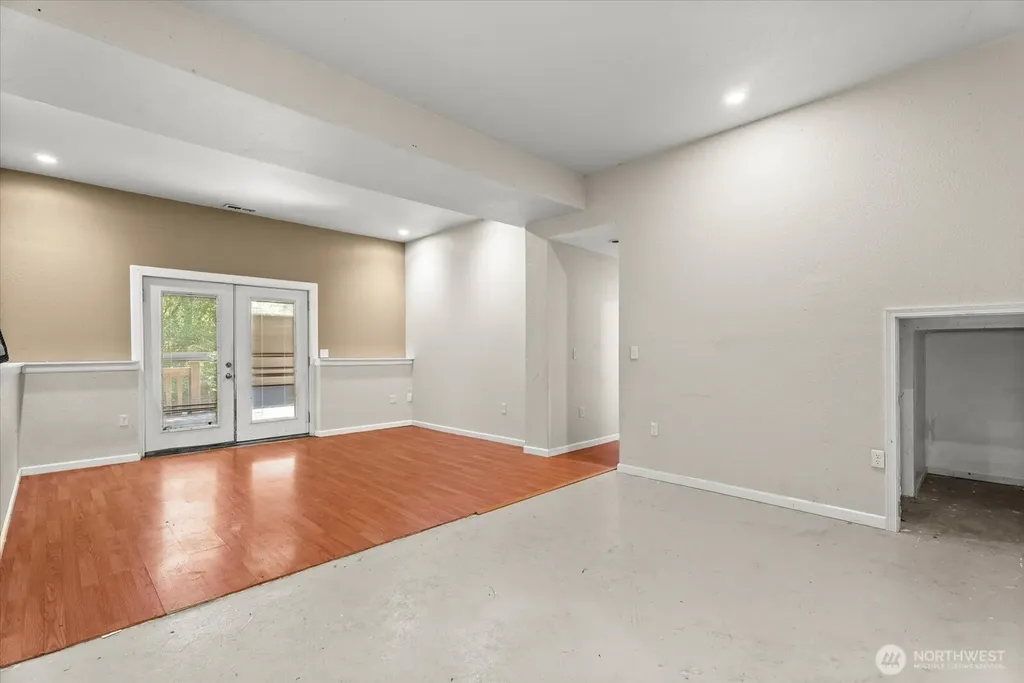 18711 82nd Avenue NE Kenmore WA 98028