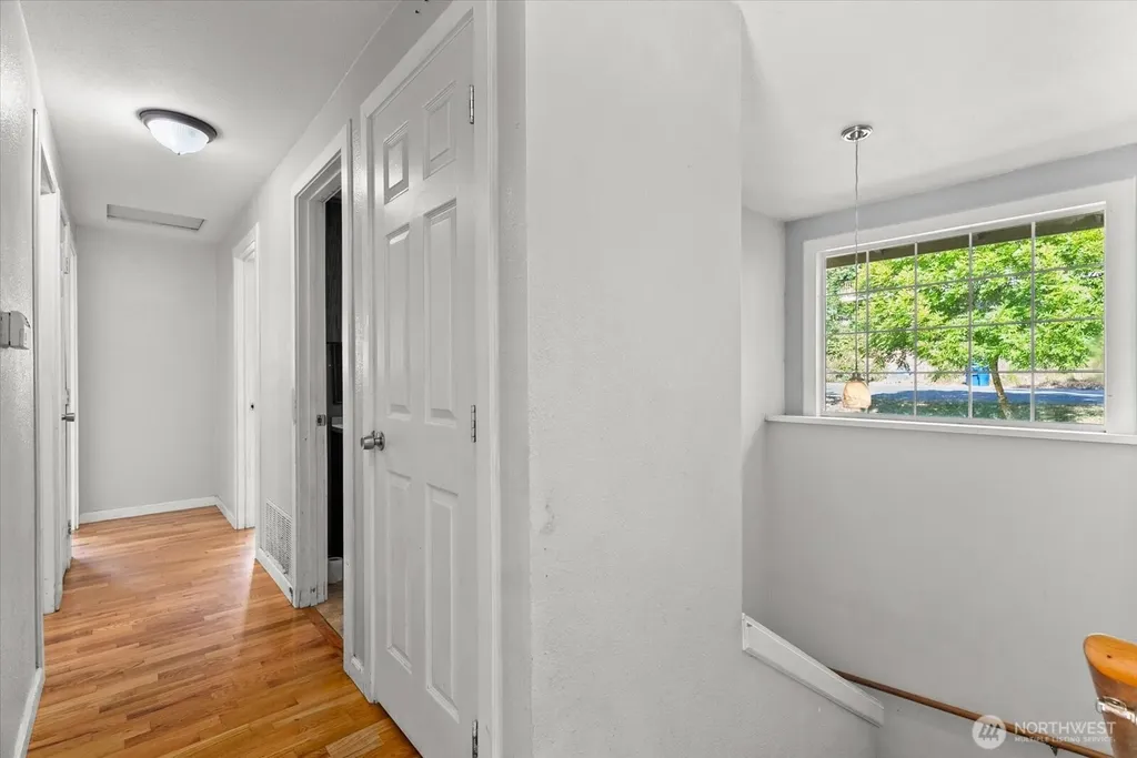 18711 82nd Avenue NE Kenmore WA 98028