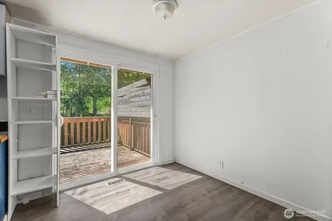 18711 82nd Avenue NE Kenmore WA 98028