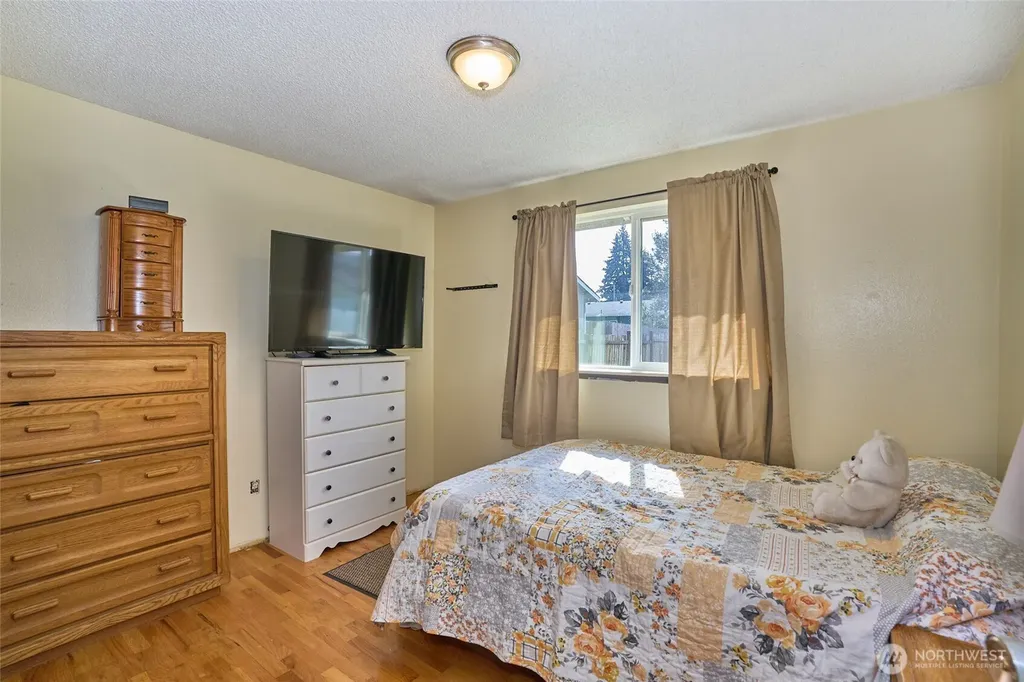 17120 6th Avenue E Spanaway WA 98387