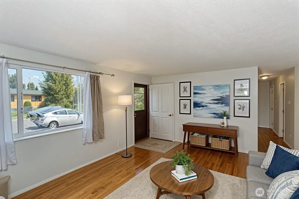 17120 6th Avenue E Spanaway WA 98387