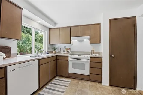 10901 29th Drive SE Everett WA 98208