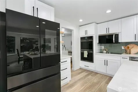 13024 126th Avenue E Puyallup WA 98374