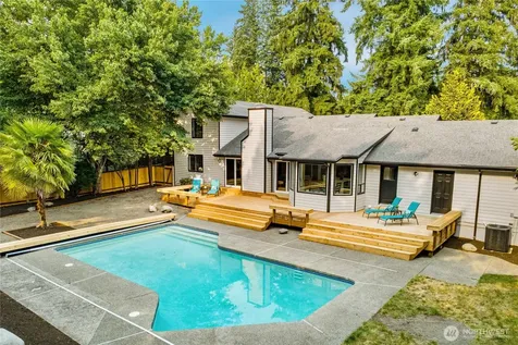 13024 126th Avenue E Puyallup WA 98374