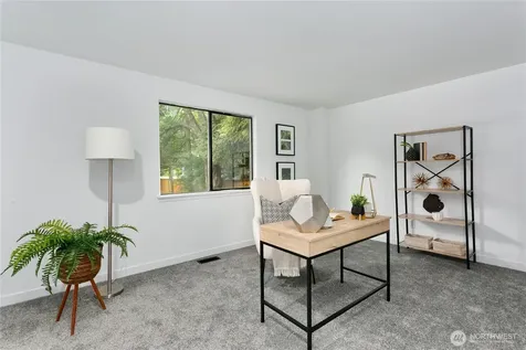 13024 126th Avenue E Puyallup WA 98374