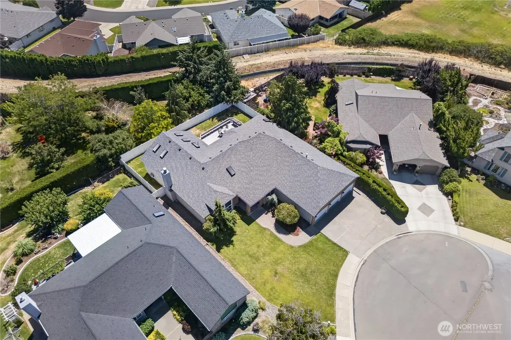 213 S 78th Avenue Yakima WA 98908