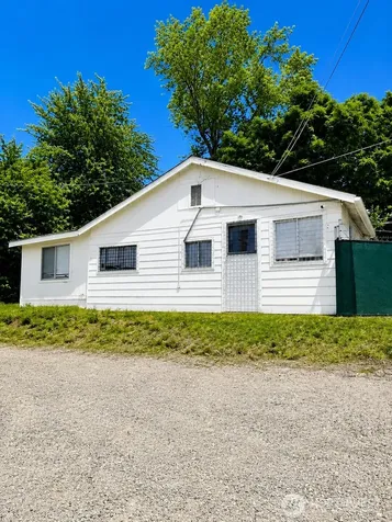 3515 S Cedar Street Tacoma WA 98409