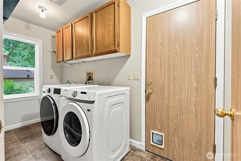 1838 52nd Way SE Olympia WA 98501