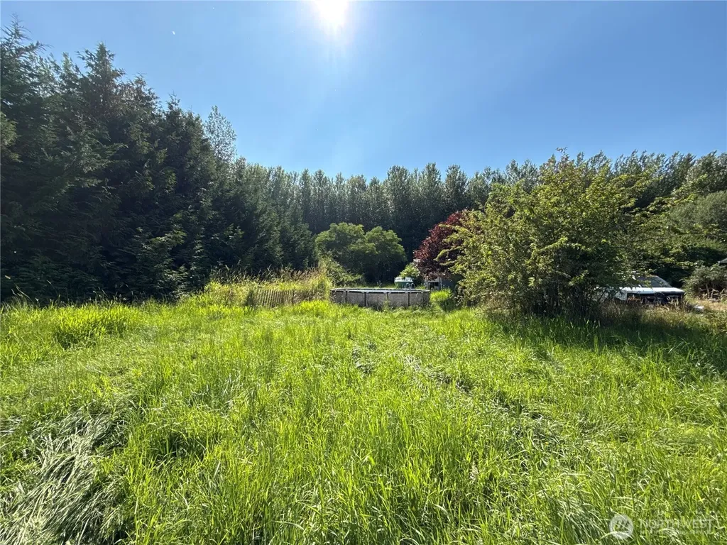 664 State Route 409 Cathlamet WA 98612