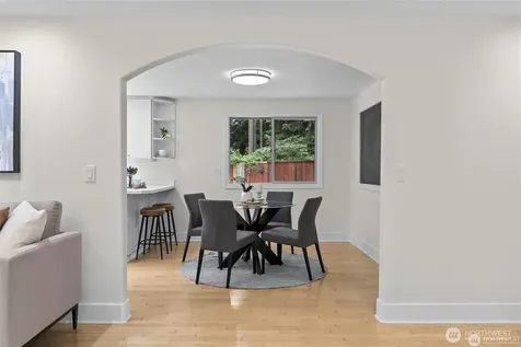 15515 184th Place NE Woodinville WA 98072