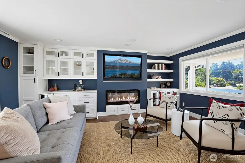 18974 Marine View Drive SW Normandy Park WA 98166