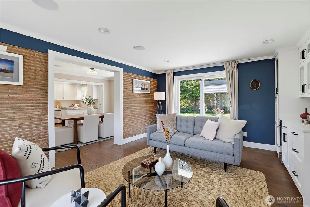 18974 Marine View Drive SW Normandy Park WA 98166