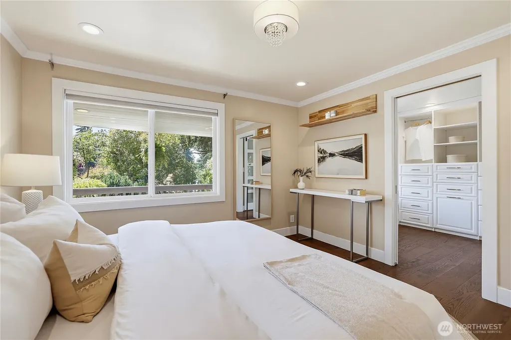 18974 Marine View Drive SW Normandy Park WA 98166