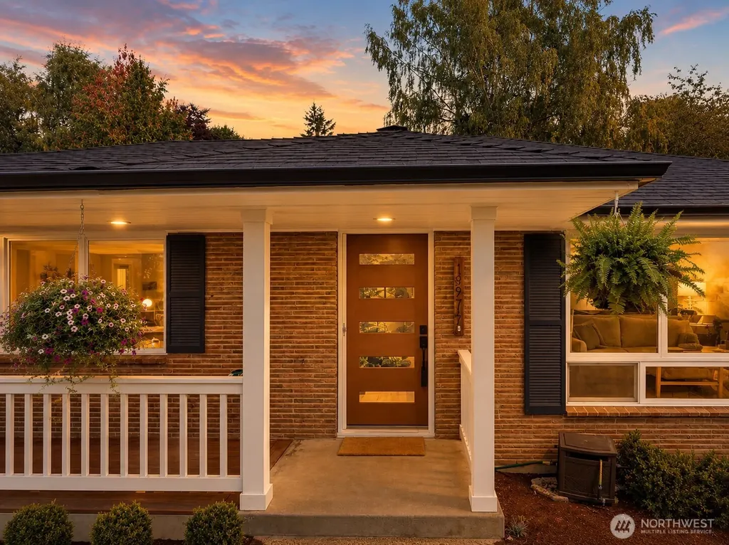 18974 Marine View Drive SW Normandy Park WA 98166