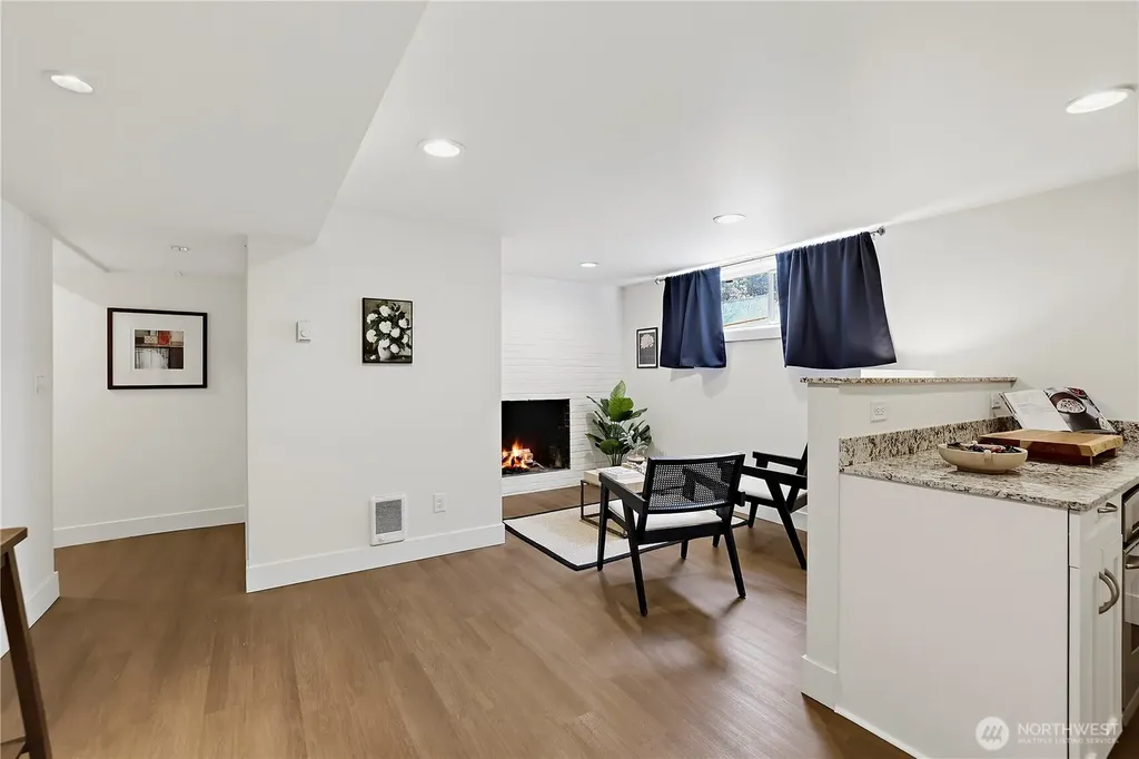 18974 Marine View Drive SW Normandy Park WA 98166