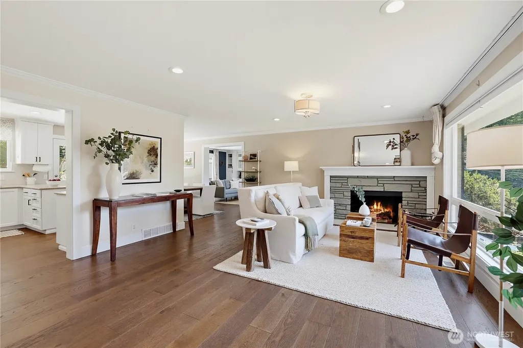 18974 Marine View Drive SW Normandy Park WA 98166