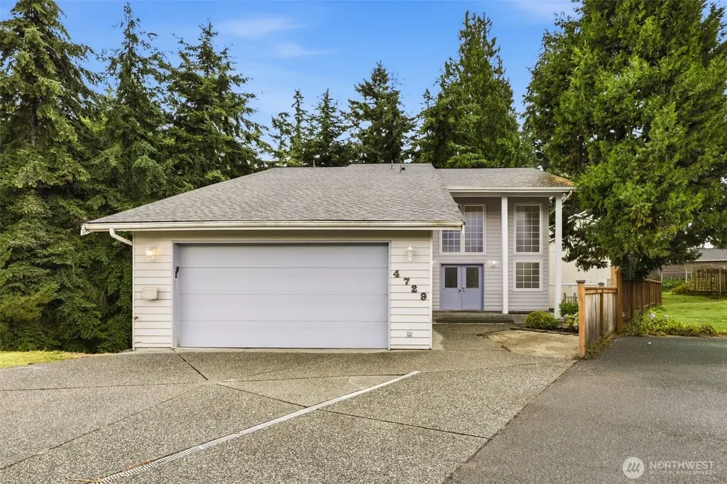 4729 Seahurst Avenue Everett WA 98203