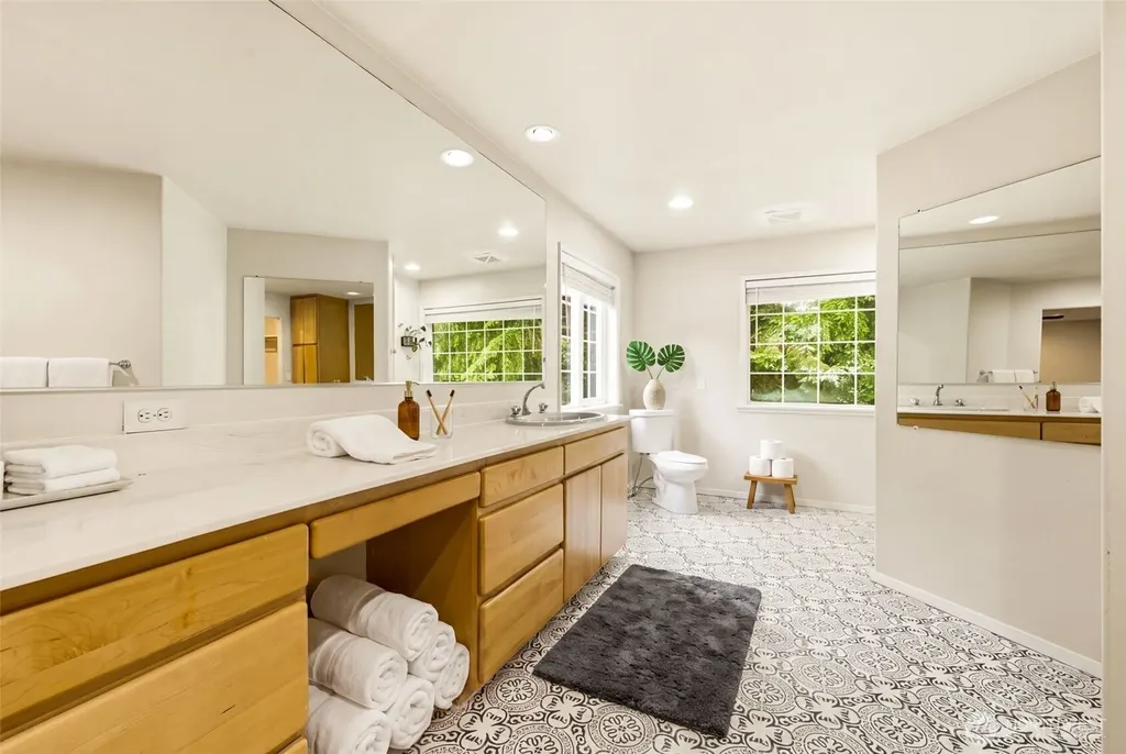 4729 Seahurst Avenue Everett WA 98203