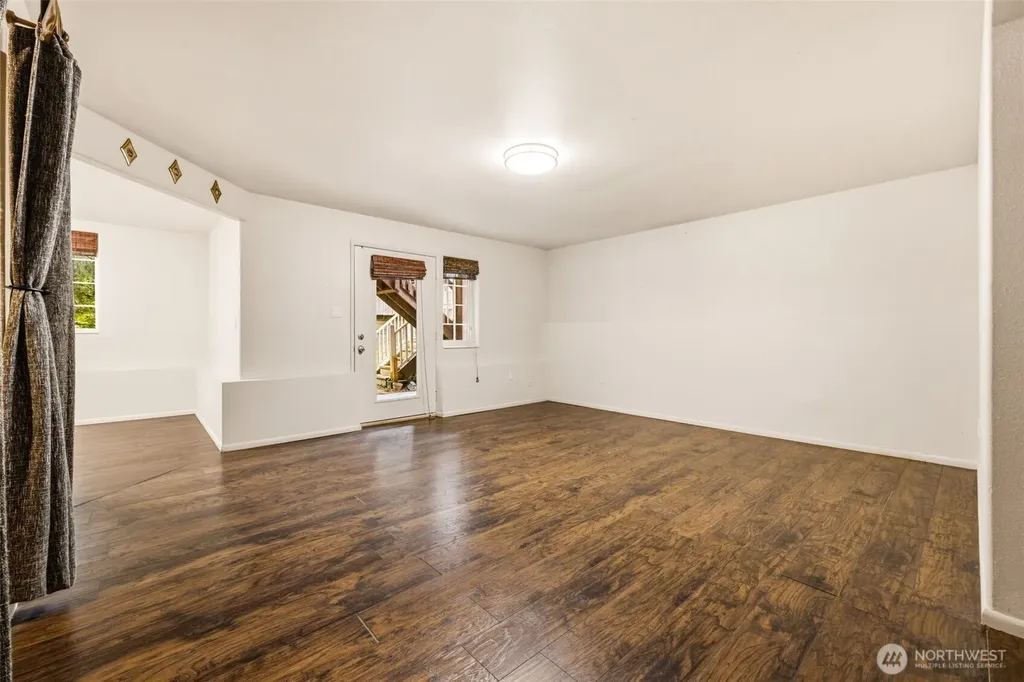 4729 Seahurst Avenue Everett WA 98203