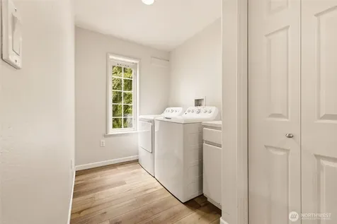 4729 Seahurst Avenue Everett WA 98203